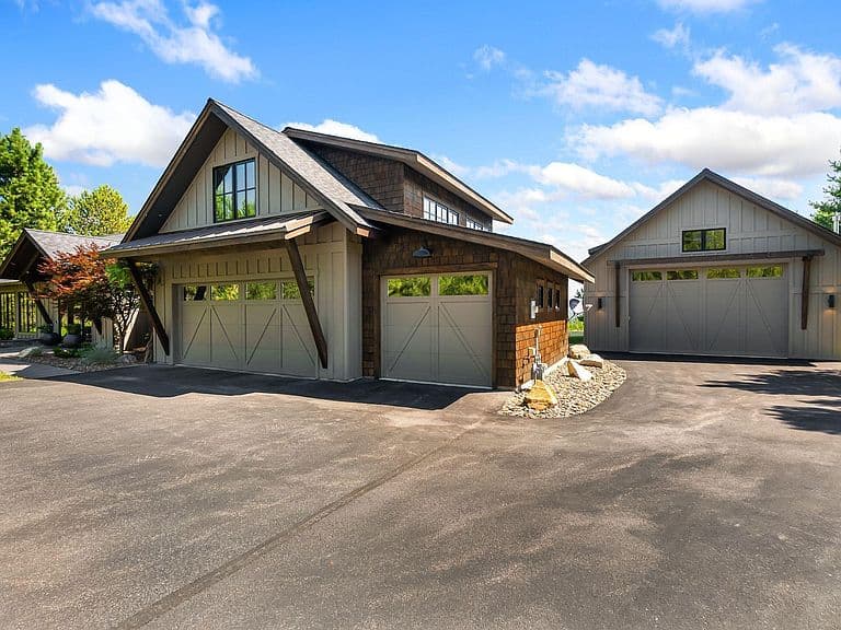 417 Ravenwood Dr photo 4