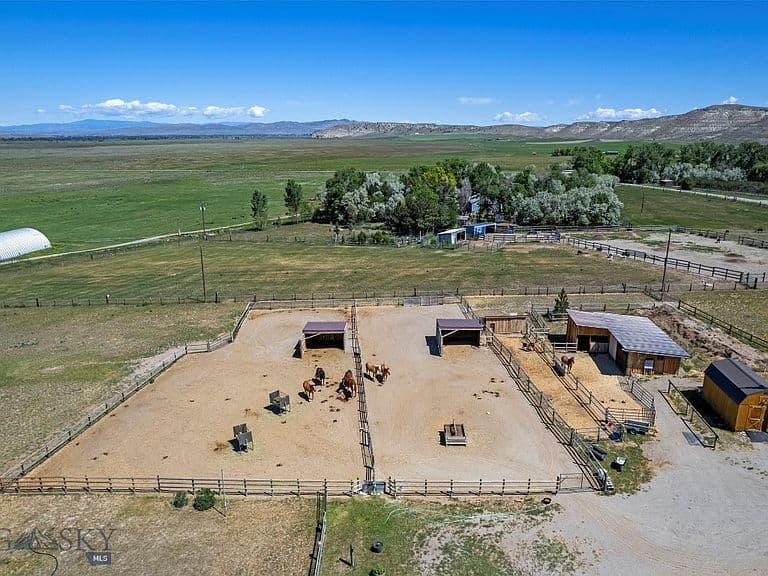4625 Buffalo Jump Rd photo 5