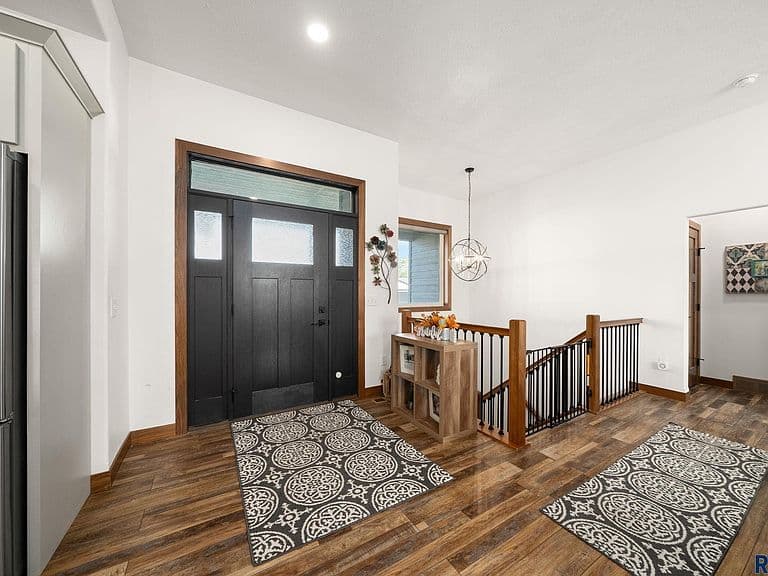 1012 S Nicholas Ave photo 4