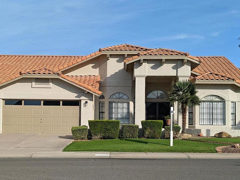 3360 S OLEANDER Drive photo 2