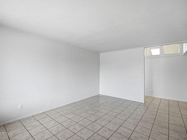 12619 N 39th Dr photo 5