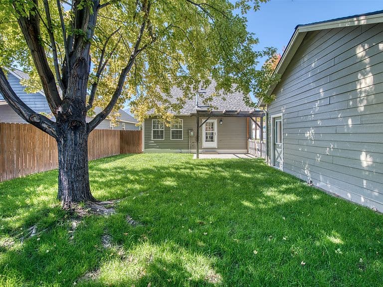 105 Bayberry Ln photo 5