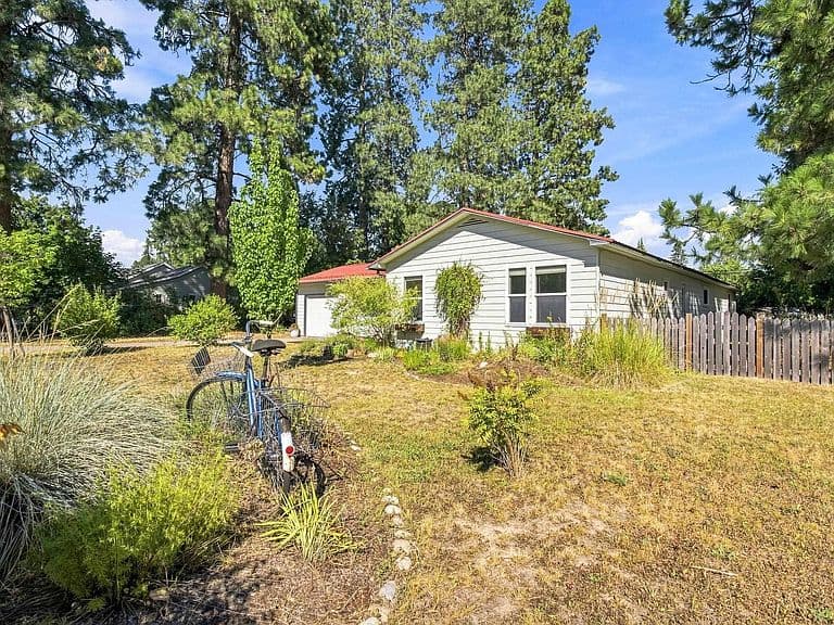 521 S Olive Ave photo 1