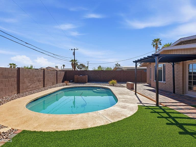 9564 W SANTA CRUZ Boulevard photo 4