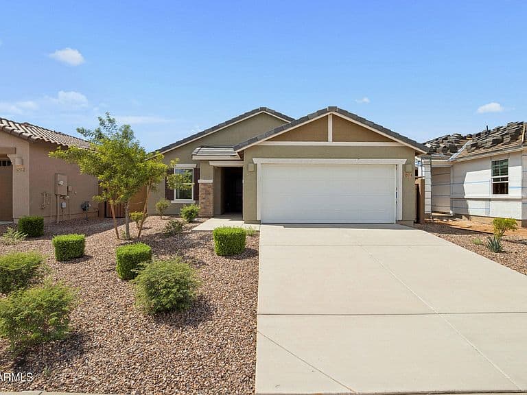 32534 N Birchwood Drive photo 2