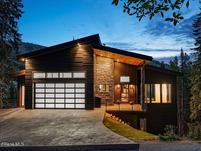37 Crystal Ct photo 1