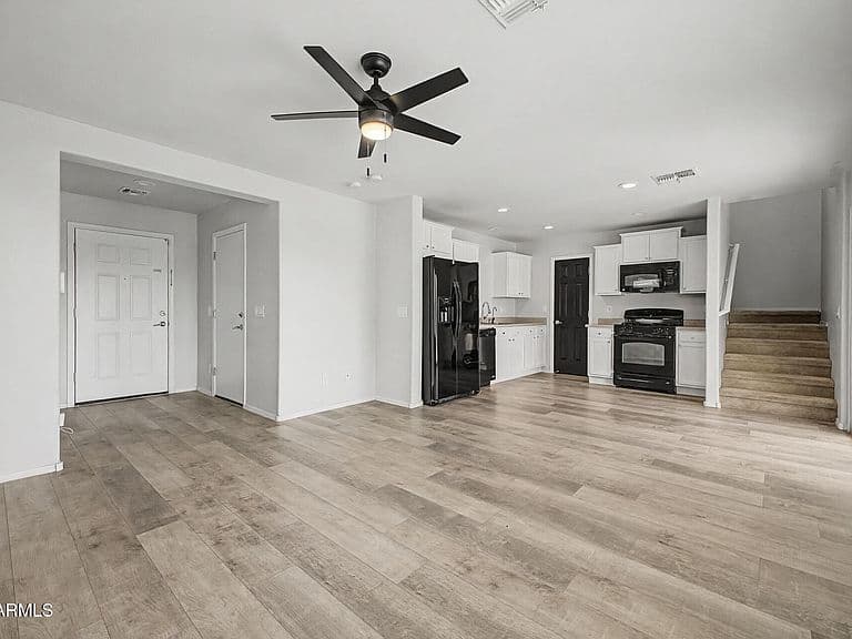 2542 N PALO VERDE Drive photo 3