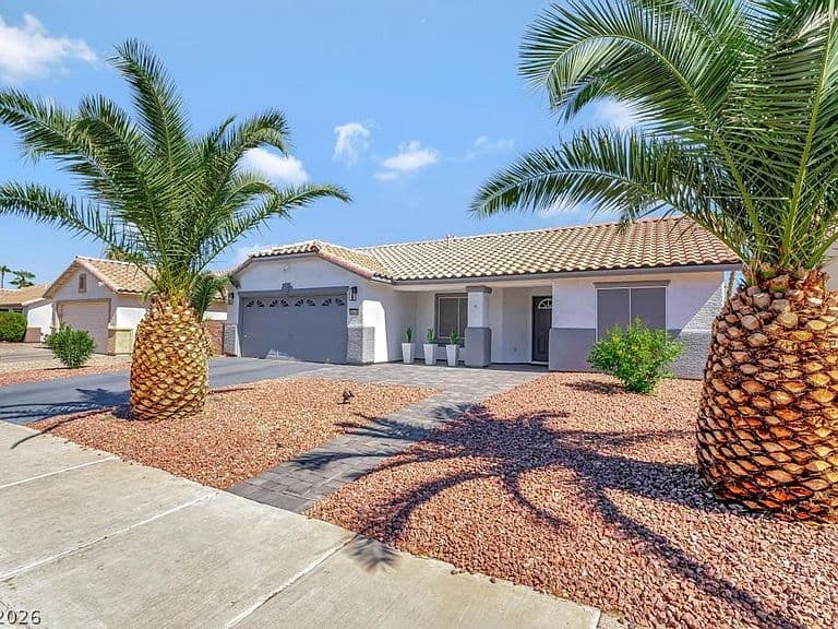 316 Desert Knolls St photo 1