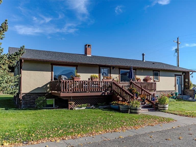 414 Garnier Ave photo 2
