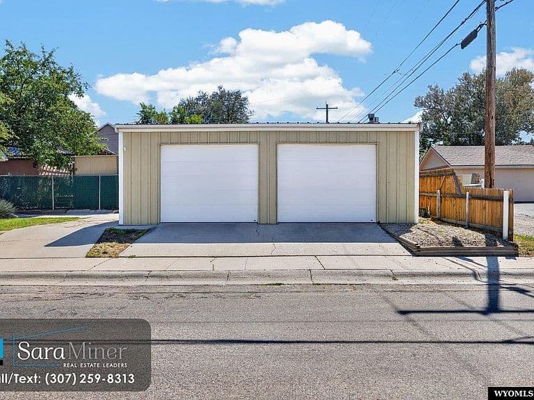 1330 S Jackson St photo 3
