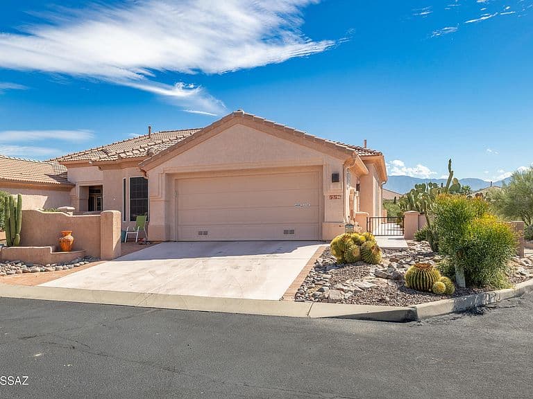 13196 N Silver Cholla Pl photo 1