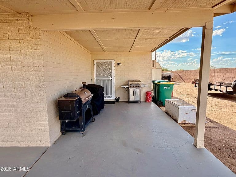 4130 N ROBLE Circle photo 3