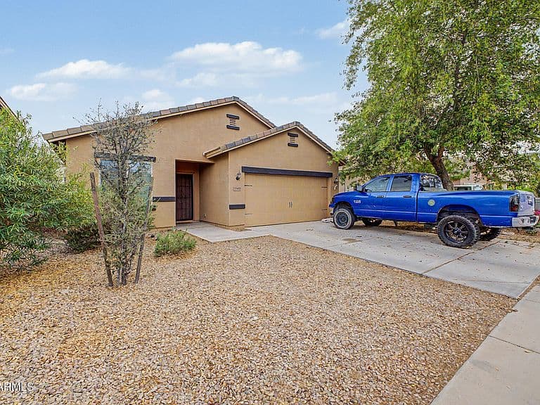 10401 E SUNFLOWER Lane photo 1