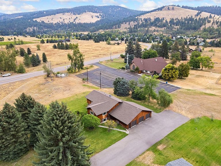 3700 Rattlesnake Dr photo 2