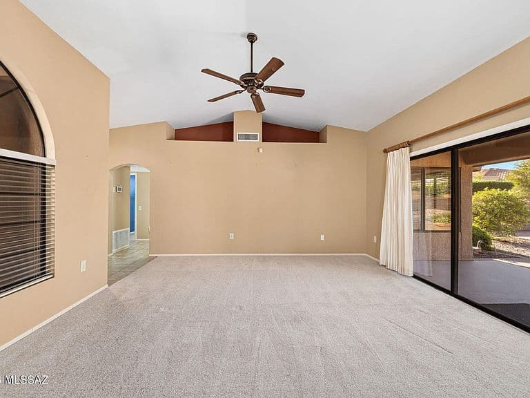 1029 E Rising Sun Dr photo 4