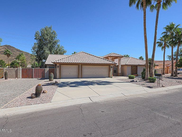 5542 W NORTHWOOD Drive photo 1