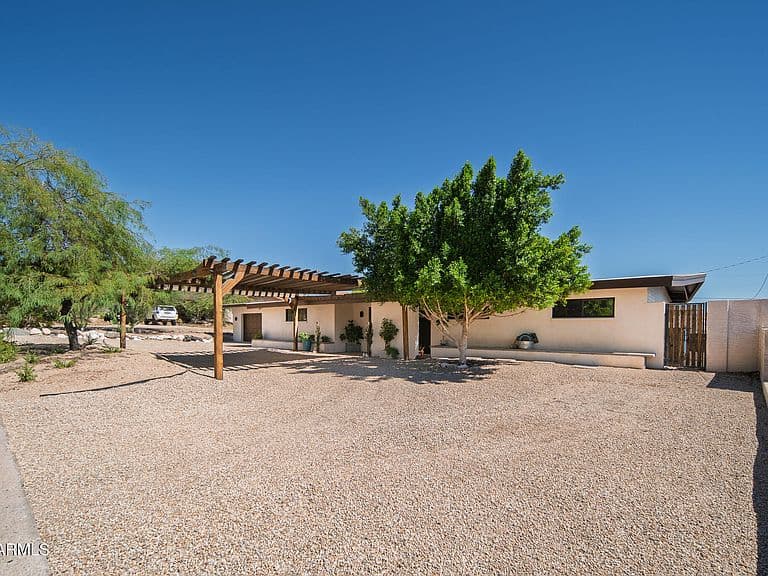 13227 N VICTOR HUGO Avenue photo 4
