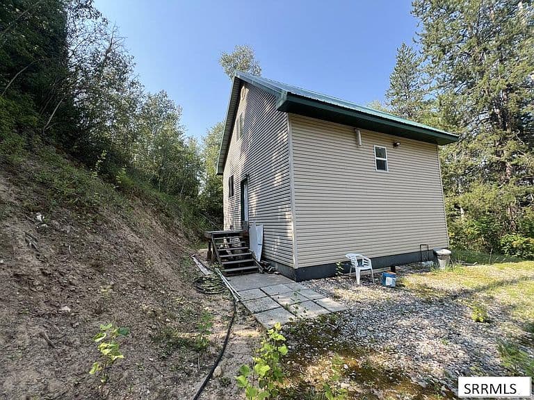 154 Lakeview Dr photo 3