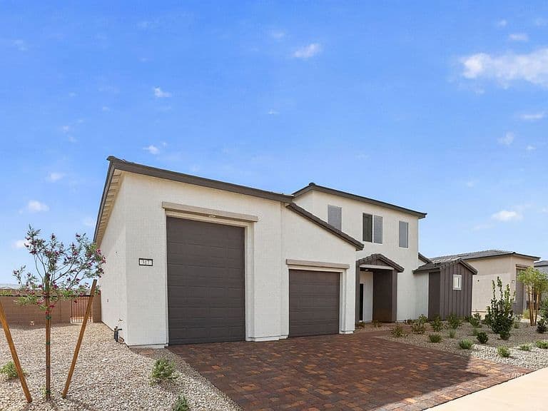 317 Sam Way photo 3