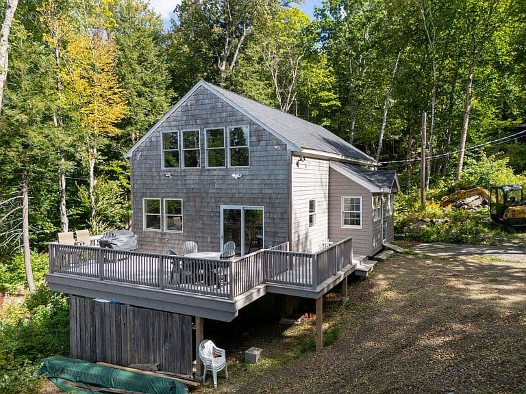 70 Harper Road photo 2