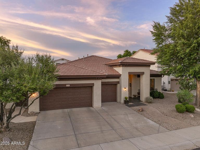 788 E SCORPIO Place photo 1