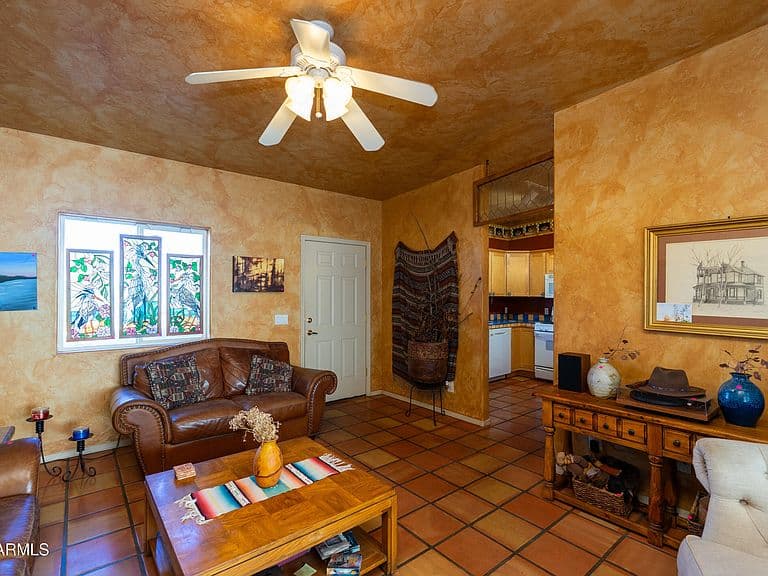 524 S TAYLORS Trail photo 5