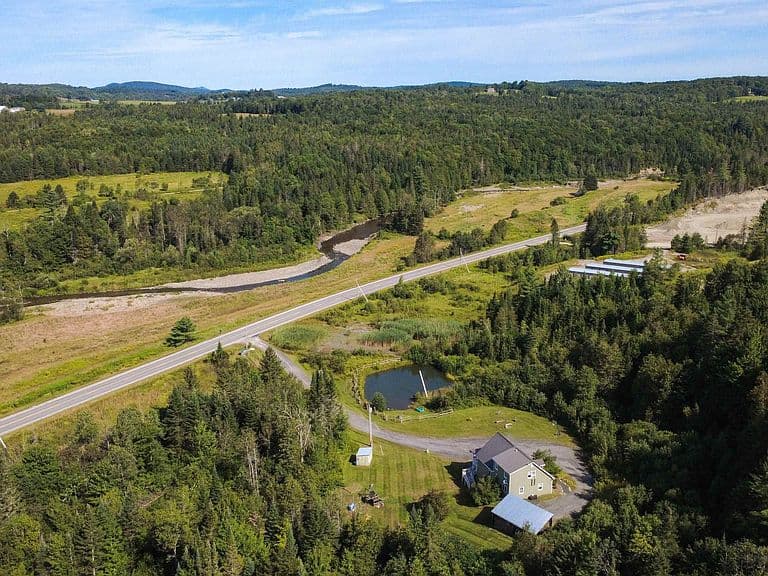 902 Vermont Route 16 photo 5
