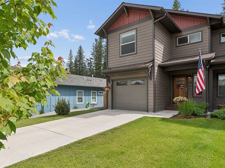 125 Great Northern Dr photo 2