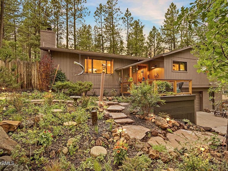 3919 N Paradise Road photo 1