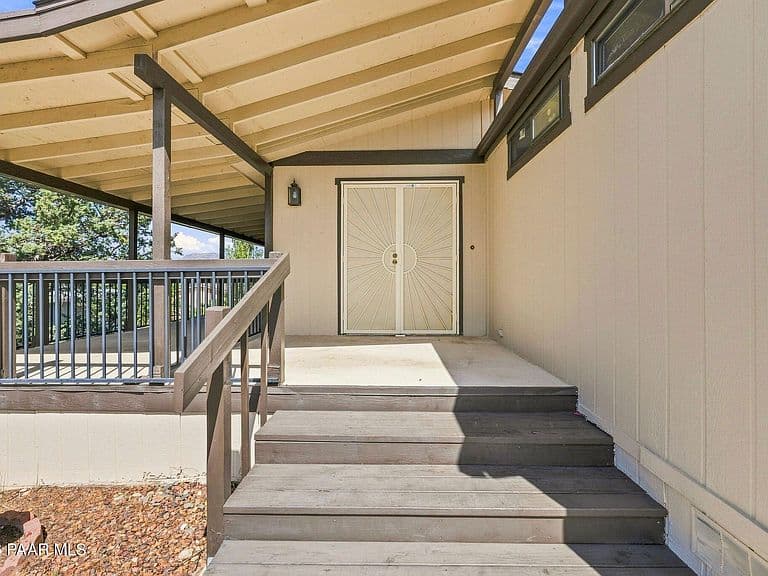 3030 Pine Dr photo 3