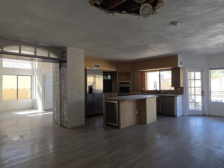 11028 W CRIMSON Lane photo 5