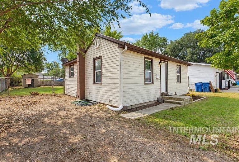 127 Shoshone Ave photo 3