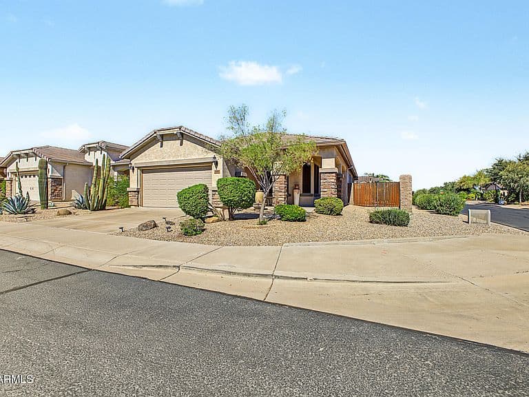 168 W IRONHORSE Lane photo 2