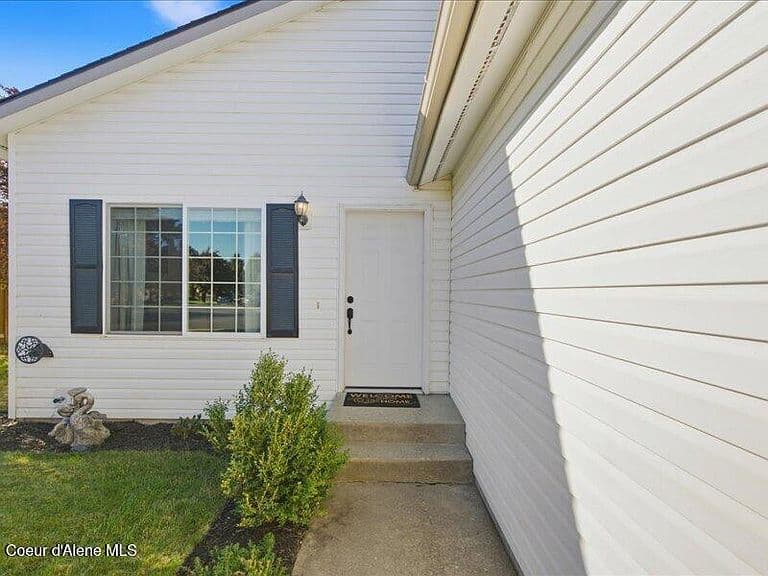 2510 W Clairborne Ln photo 3