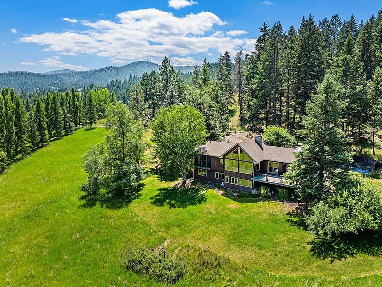 310 Lake Hills Dr photo 1