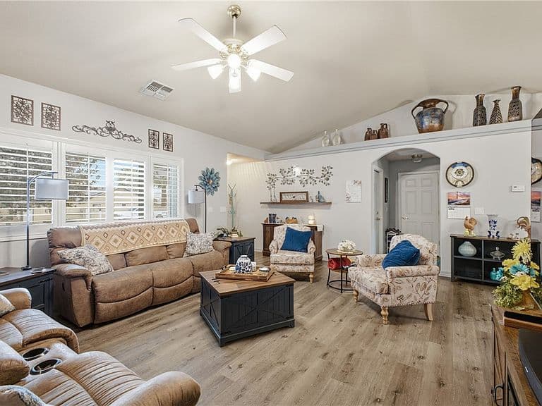 3877 Henry Fonda Way photo 5
