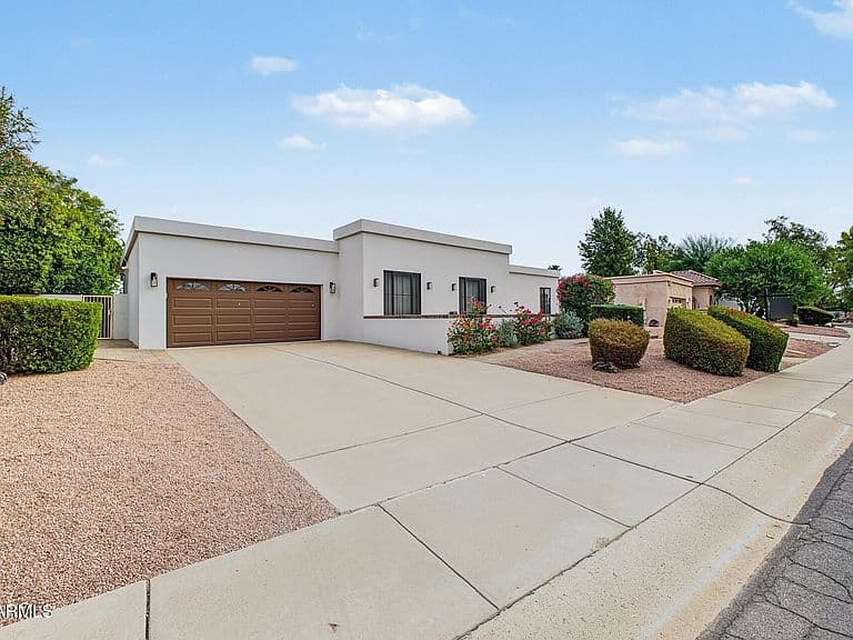 8438 E MUSTANG Trail photo 3