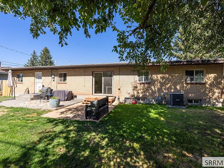 1132 Sahara St photo 5