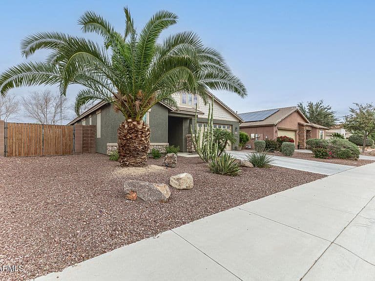 18574 W Lupine Ave photo 2