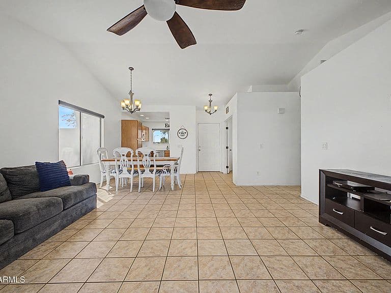 16110 W JACKSON Street photo 4