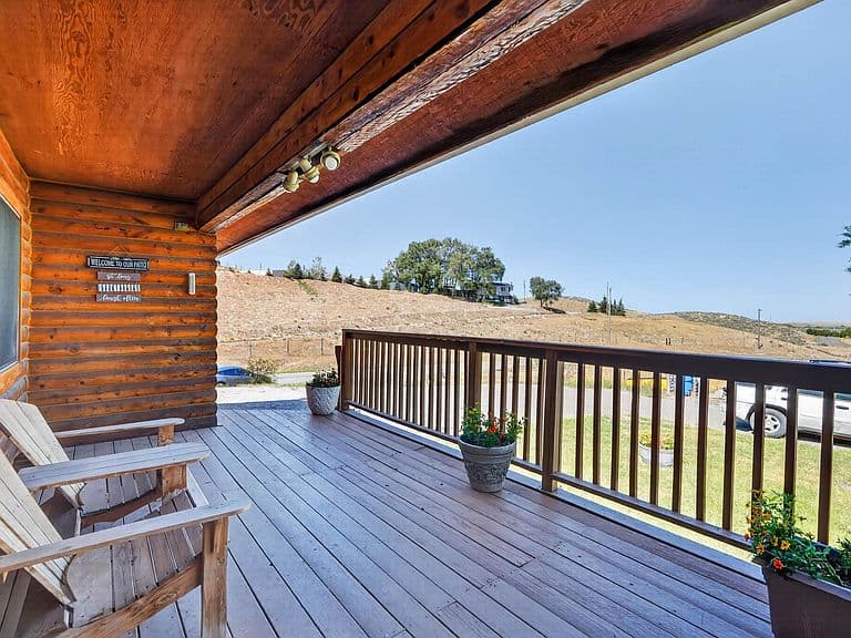 2458 Adrianne Way photo 2