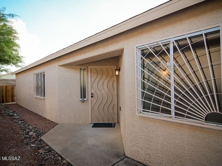 10168 E Rincon Shadows Dr photo 3