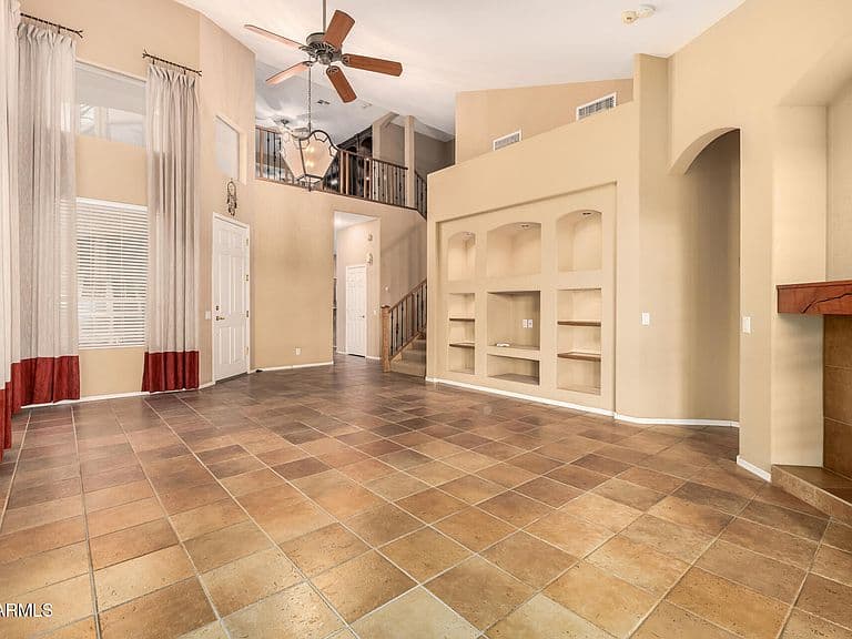 9741 E Holiday Way photo 5