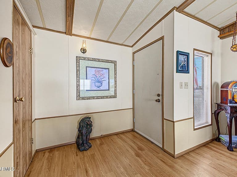 519 S 83RD Way photo 5