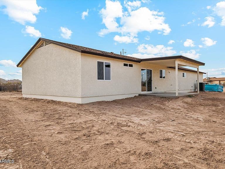 31751 W BUCHANAN Street photo 4
