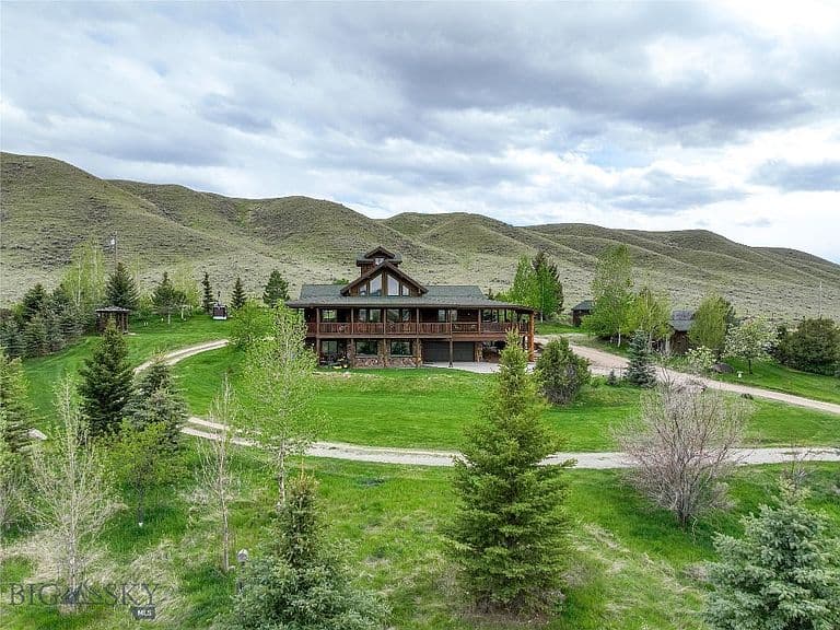 136 Jack Creek Rd photo 1