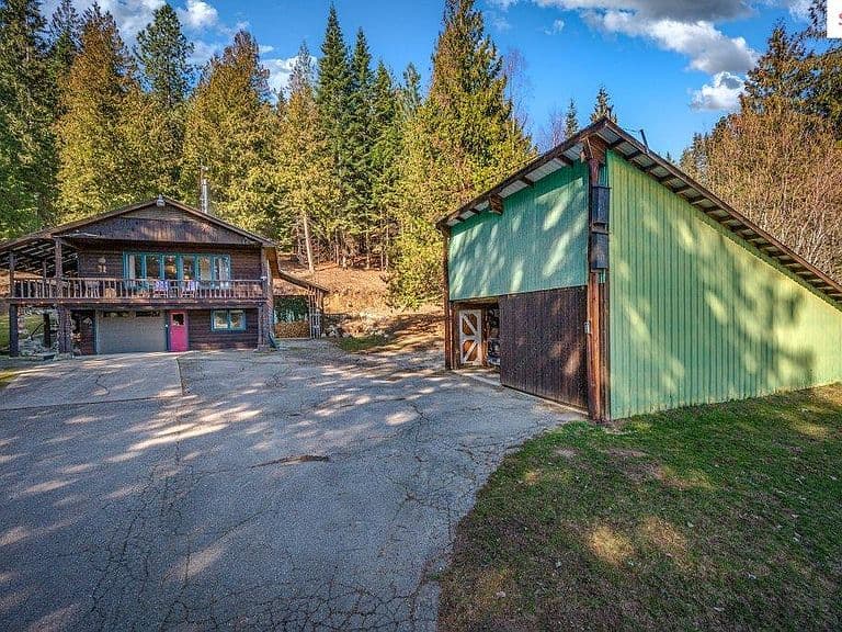 20355 Highway 2 photo 4