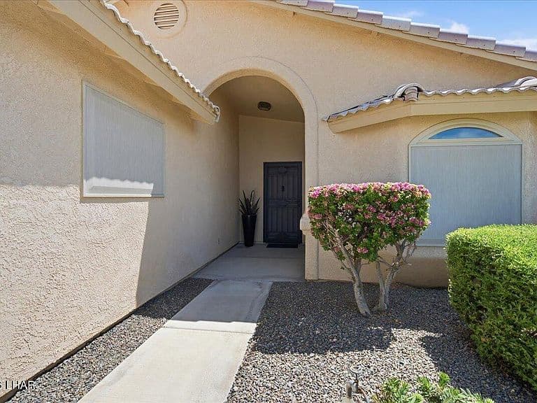 3330 Yaqui Dr photo 4