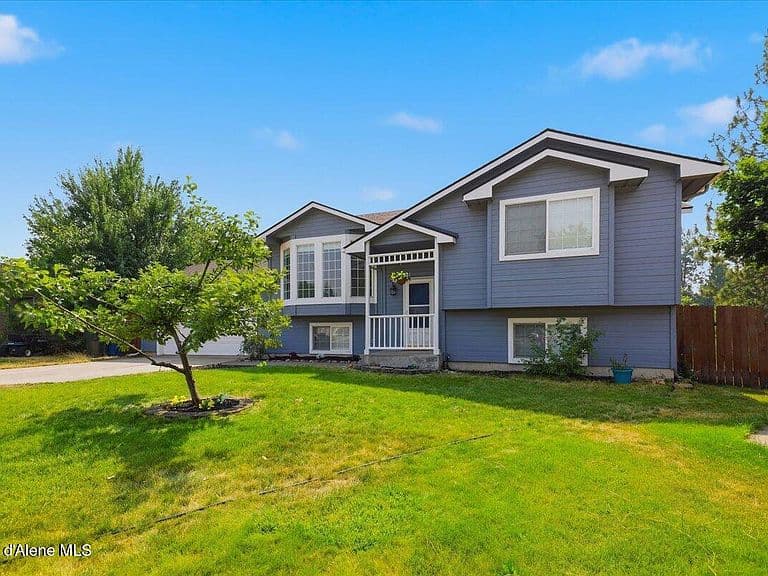 2075 N Stagecoach Dr photo 1