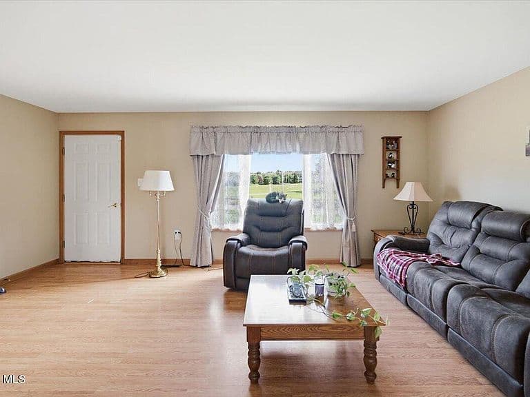 123 Factory Hollow Road photo 3